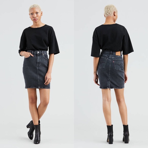 Levi's Dresses & Skirts - (SOLD) Levi’s High Waist Essential Denim Skirt